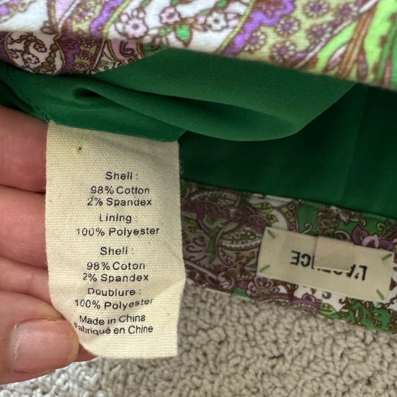 L'AGENCE Vittoria Green Paisley High Waisted Shorts Size 4 - Picture 11 of 14